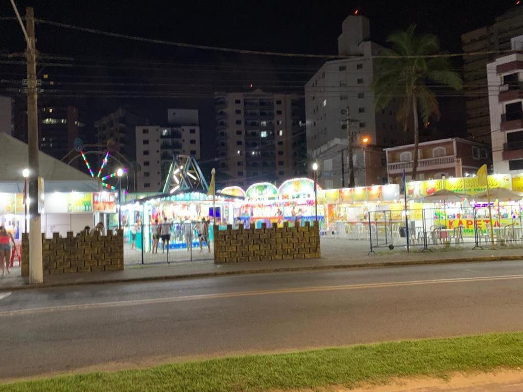 Apartamento Frente Ao Mar Com Varanda E Piscina プライア・グランデ エクステリア 写真